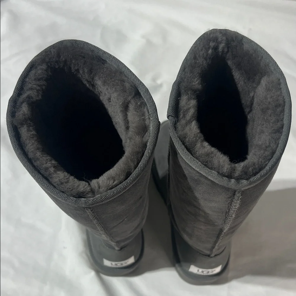 UGG Charcoal Suede Boots NEW - Picture 2 of 5